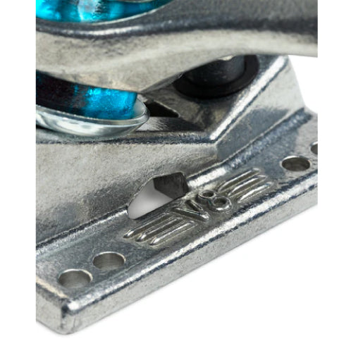 Venture Koston V8 Polished Trucks (Set of 2) baseplate 2
