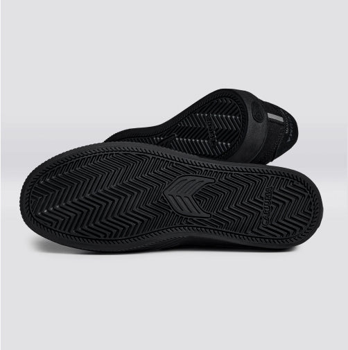 Cariuma Naioca Pro Skateboarding Shoe - All Black/Grey Logo