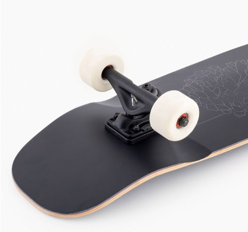 Landyachtz Dinghy Blunt Black Pinecone Complete 28.5" tail
