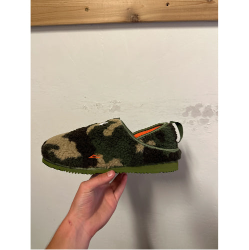 Lakai X Poler Owen Slipper - Furry Camo