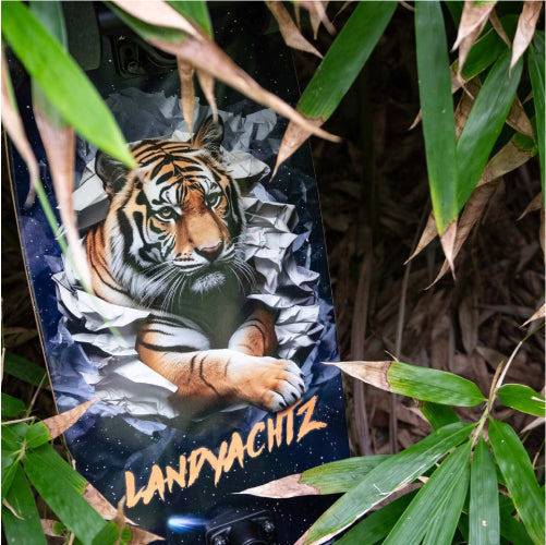 Landyachtz Tugboat Space Tiger Complete 30"