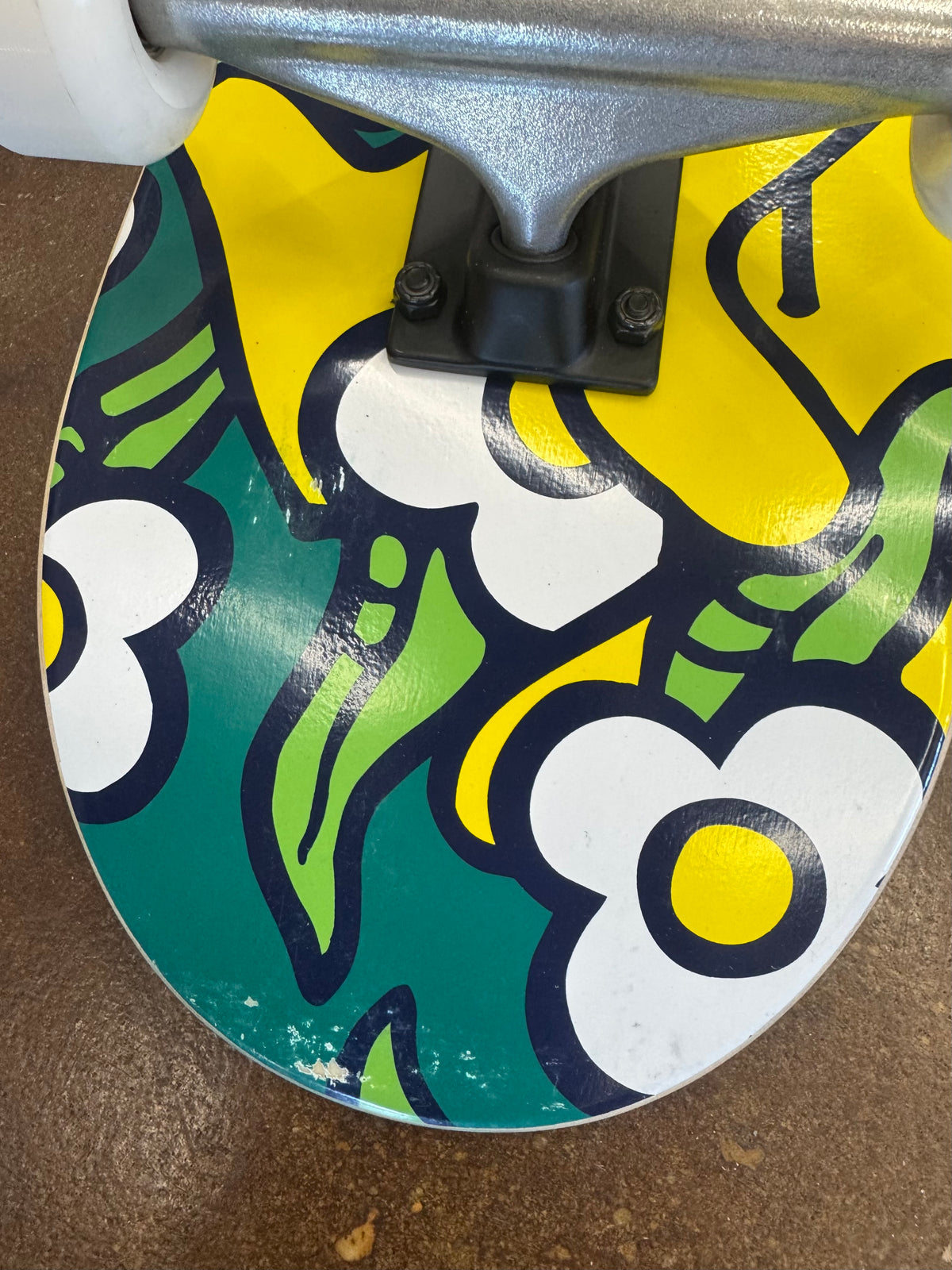 *BLEMISH* Krooked Shmoo Vibes Complete Skateboard Teal 7.3"