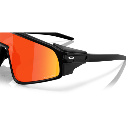 Oakley Latch Panel - Matte Black/Prizm Ruby 