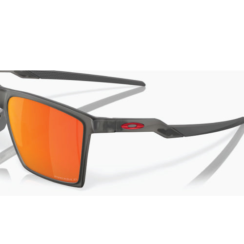Oakley Futurity Sun Satin Grey Smoke with Prizm Ruby Polarized - close