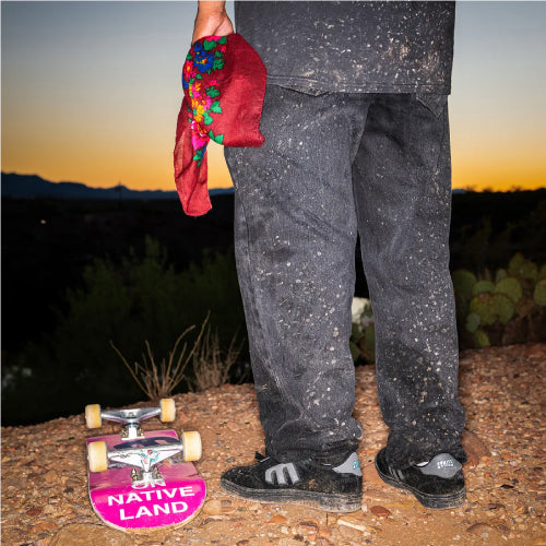 Etnies Locut X Apache Skate Shoe - Black/Grey/Gum