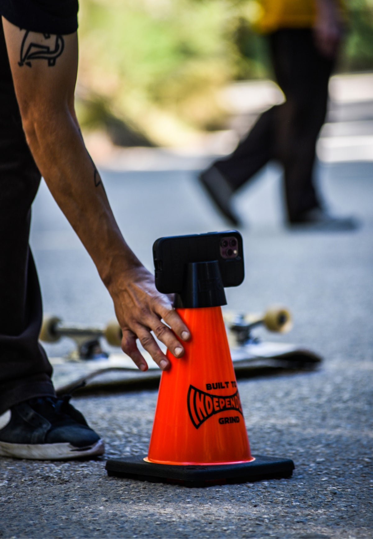 Independent Built to Grind Phone Cone