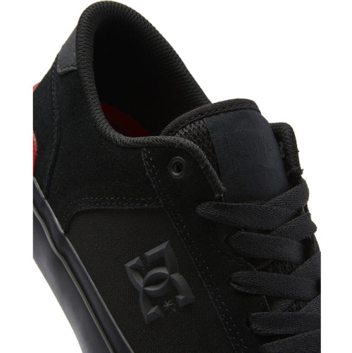 DC Teknic S Suede Skateboarding Shoe - Black/Black/Red